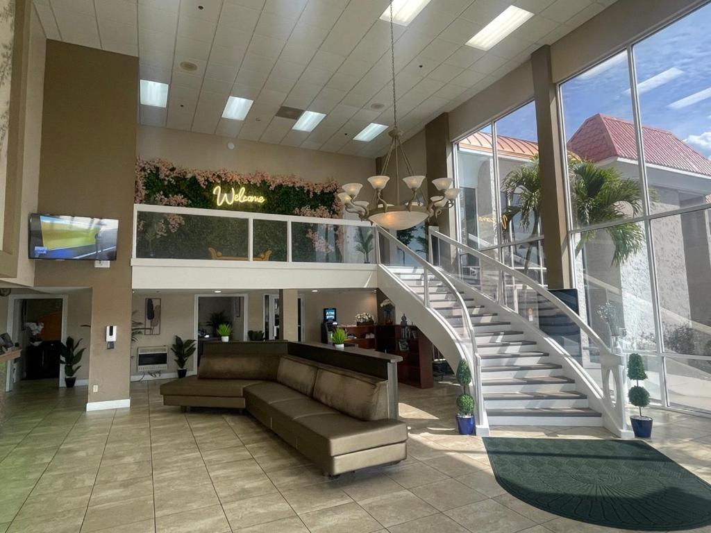 Quality Inn & Suites Conference Center New Port Richey Exteriör bild